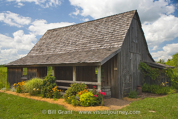 Walt Disney Barn "Happy Place"